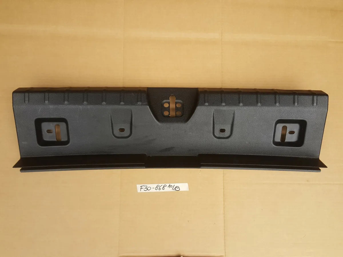 BMW F30 F35  Kofferraum Kante Verkleidung Abdeckung Blende Ladekante 7221868 