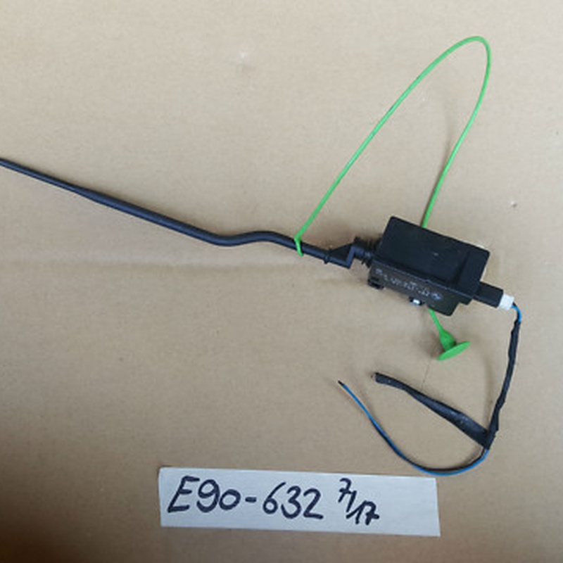 BMW E90 E91 E92 ZV Stellantrieb Stellmotor Tank Deckel  Einfüllklappe 6987632