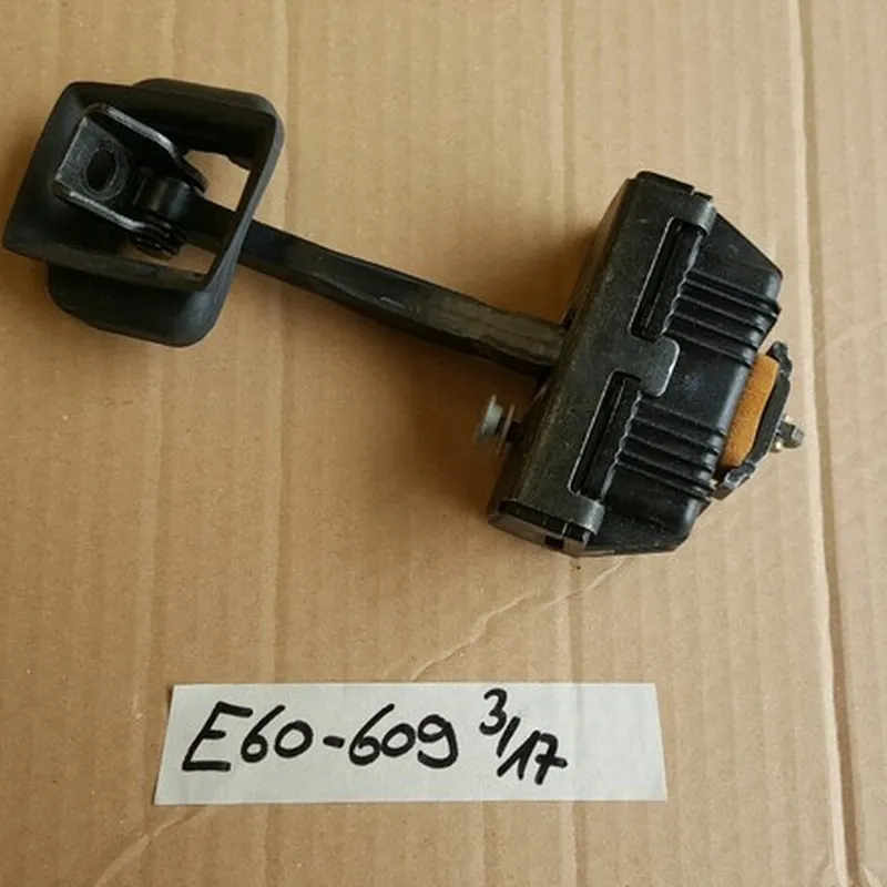 BMW E60 E61 Tür Bremse + Dichtung Gummi Türfangband Tür Stopper VORNE 7033609