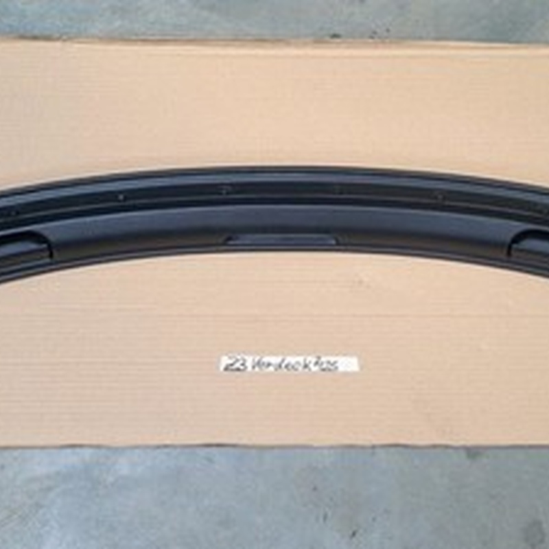 BMW Z3 Roadster Verdeck Rahmen Leiste innen Blende Schiene VORNE Verschluß Haken