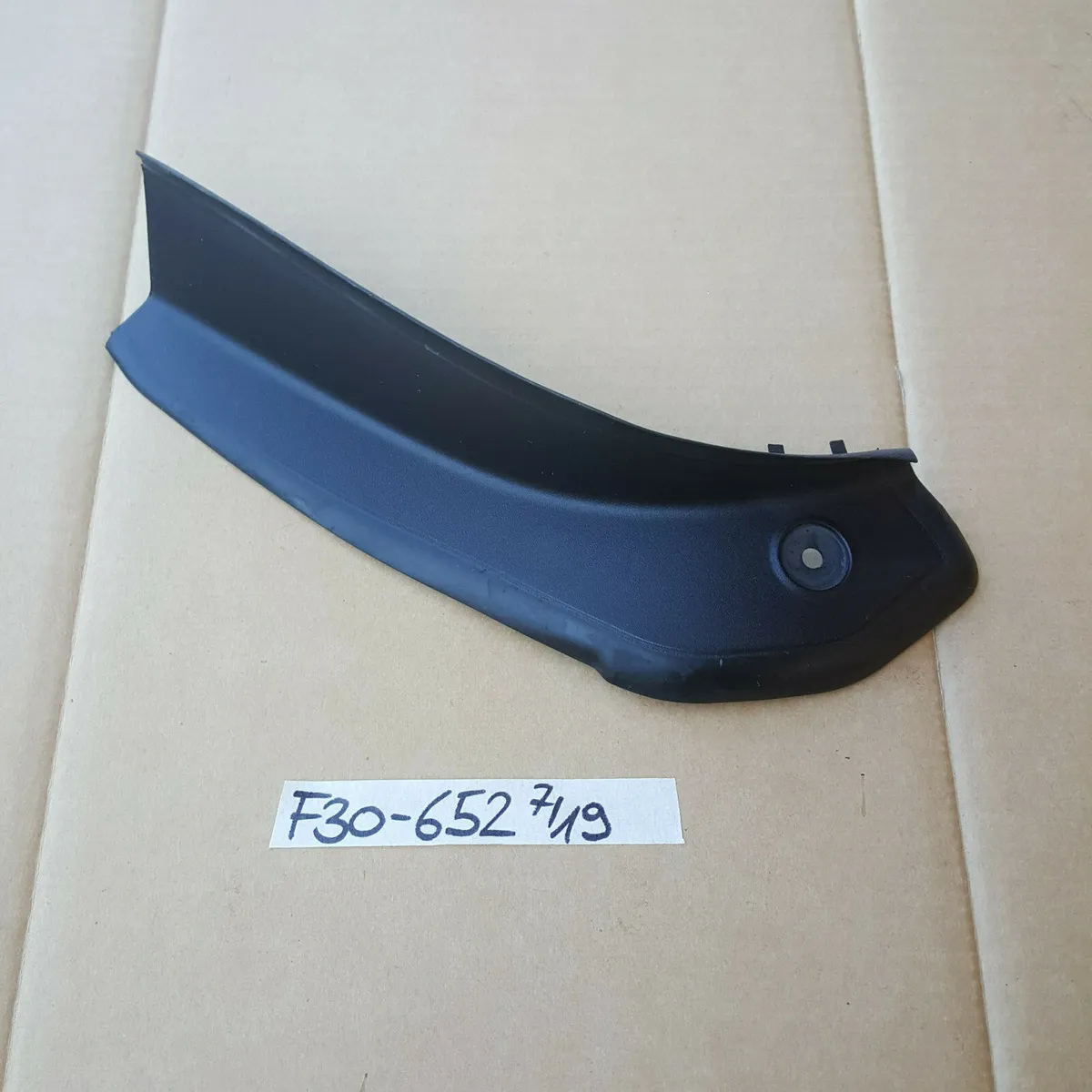 BMW F30 F35 Heckdeckel Leiste Kofferraum Ablauf Blende Wasserrinne recht 7290652