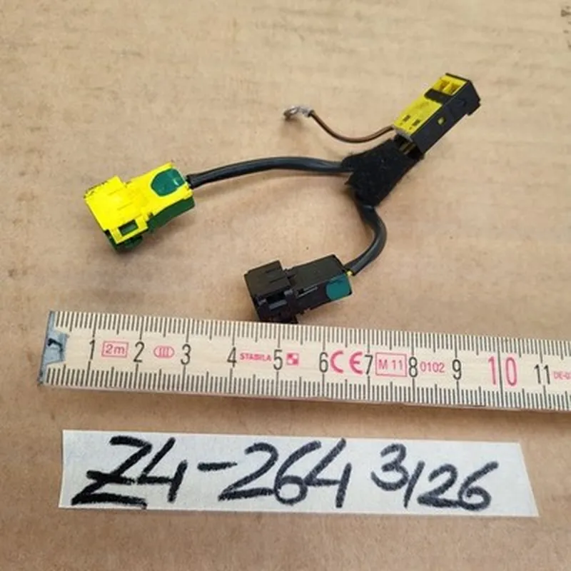 BMW Z4 E85 E86 E90 E91 E92 E93  Fahrer Airbag Stecker Kabel Anschluss 8383264