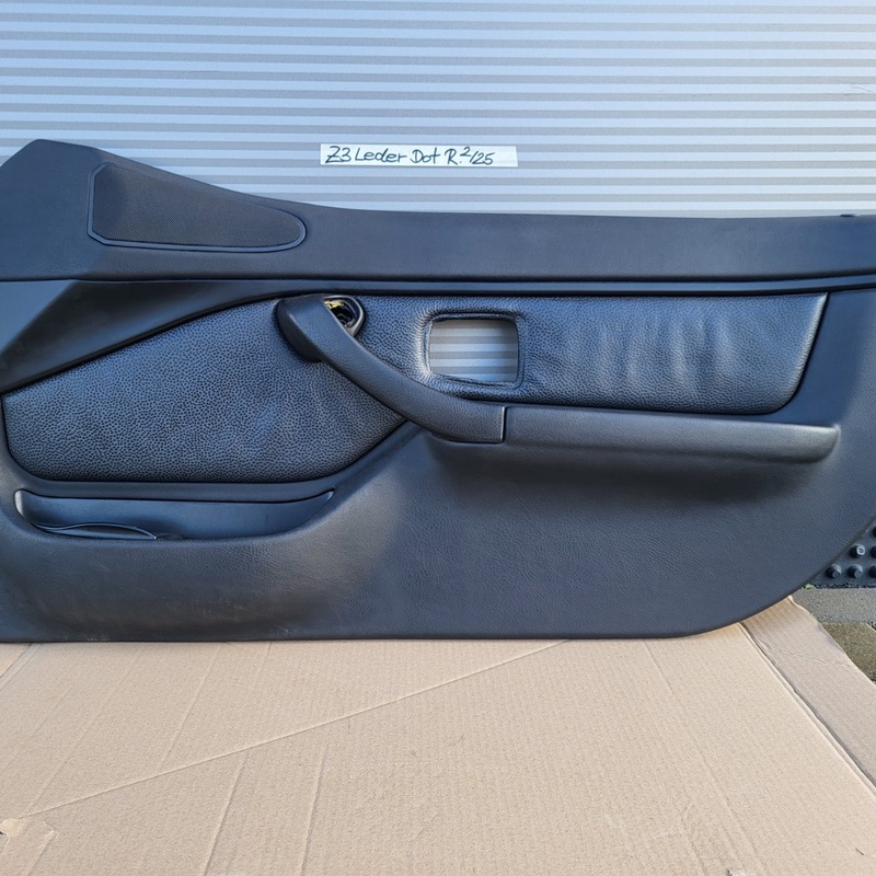 BMW Z3 Roadster Coupe Tür Verkleidung Leder Dot Schwarz RECHTS mit Türgriff