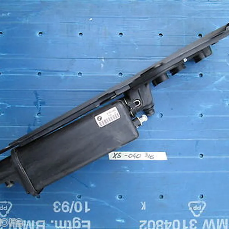 BMW X5 Kühlwasser Vorrats Behälter Kühlwasserbehälter Ausgleichsbehälter 7787040