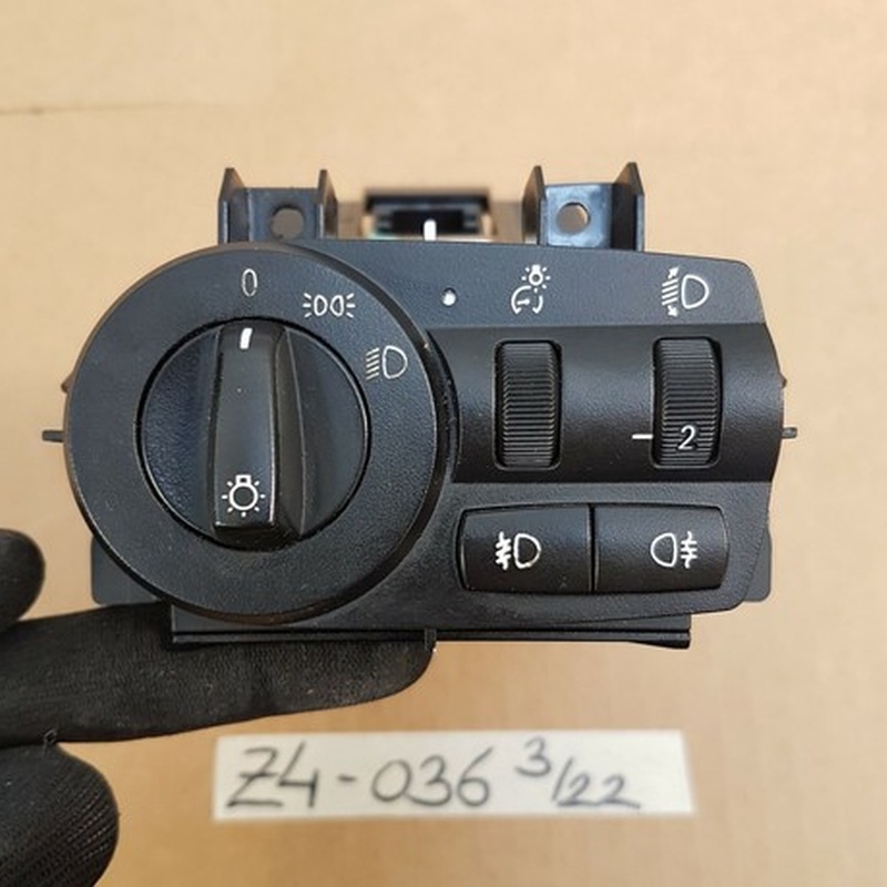 BMW Z4  Halogen Lichtschalter Schalter Einheit Licht Nebel Scheinwerfer 9133036
