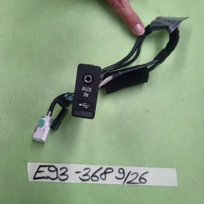 BMW E90 E91 E92 E93 E87 USB Audio Buchse AUX IN Schalter 9129651 Kabel 9129368