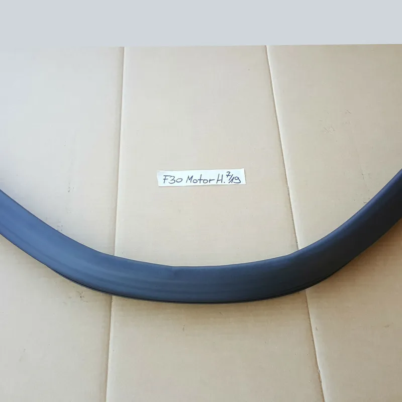BMW F30 F31 F35 F80 Dichtung Motorraum Abdichtung Frontklappe HINTEN 7239146