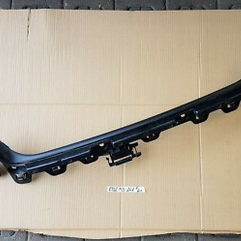 BMW E92 Führung für Stoßstange hinten Mitte Halter Stossfänger Träger 7128247