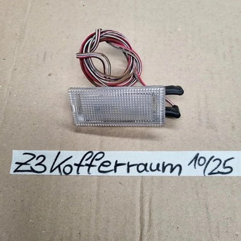 BMW E36 Z3 Kofferraum Innen Leuchte Lampe Beleuchtung Gepäckraum + Kabel Stecker