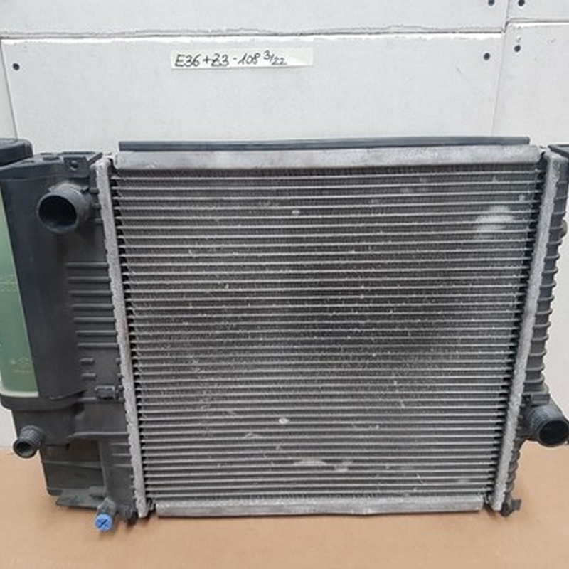 original BMW E30 / E36 / Z3 Wasserkühler  Kühlwasser Motor Kühler 1719108