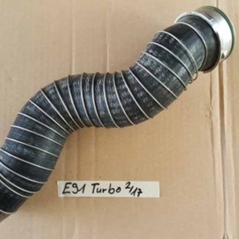 BMW E90 E91 LCI Ladeluftleitung Druckrohr Ladeluftkühler Turbolader Luftrohr