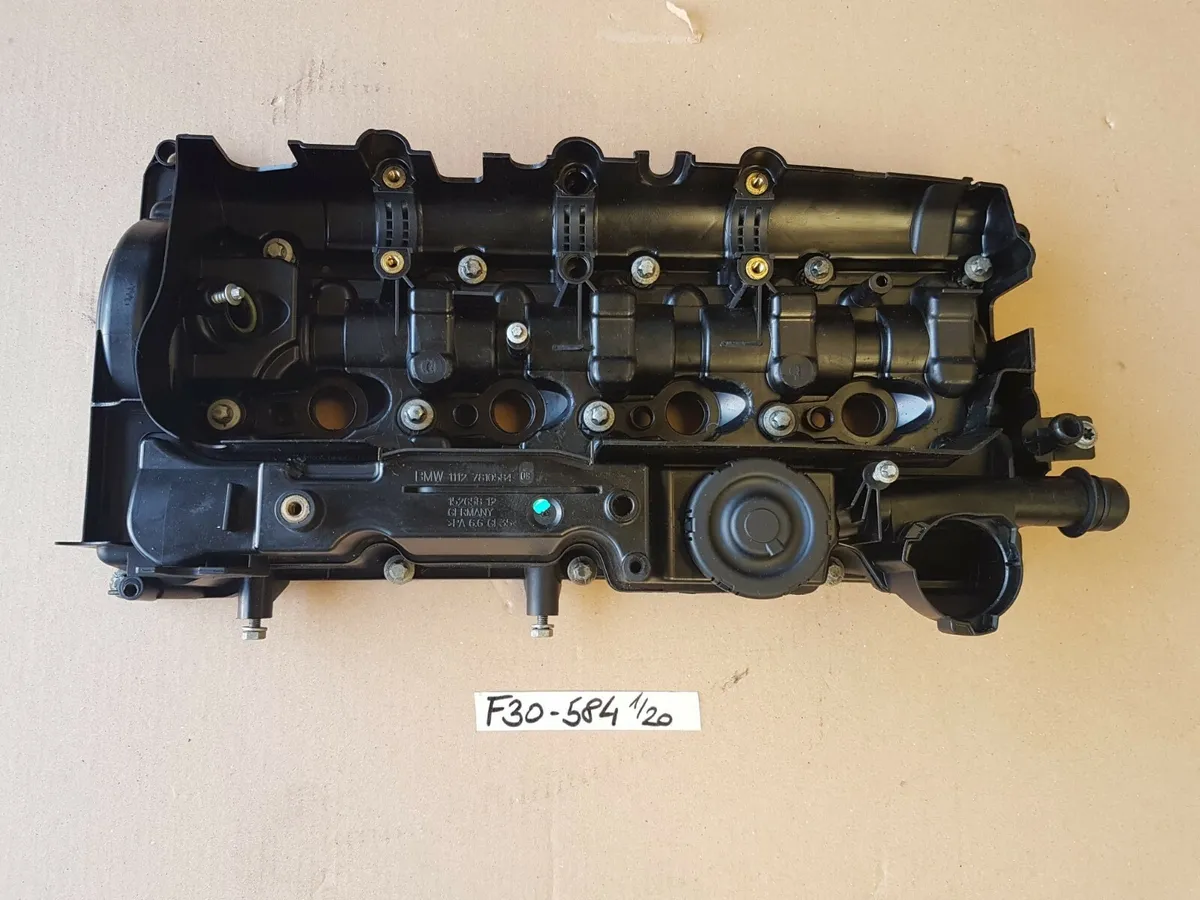 BMW F20 F21 F30 F31 F34 Zylinderkopf Haube 316 - 320 D  N47 Ventildeckel 7810584