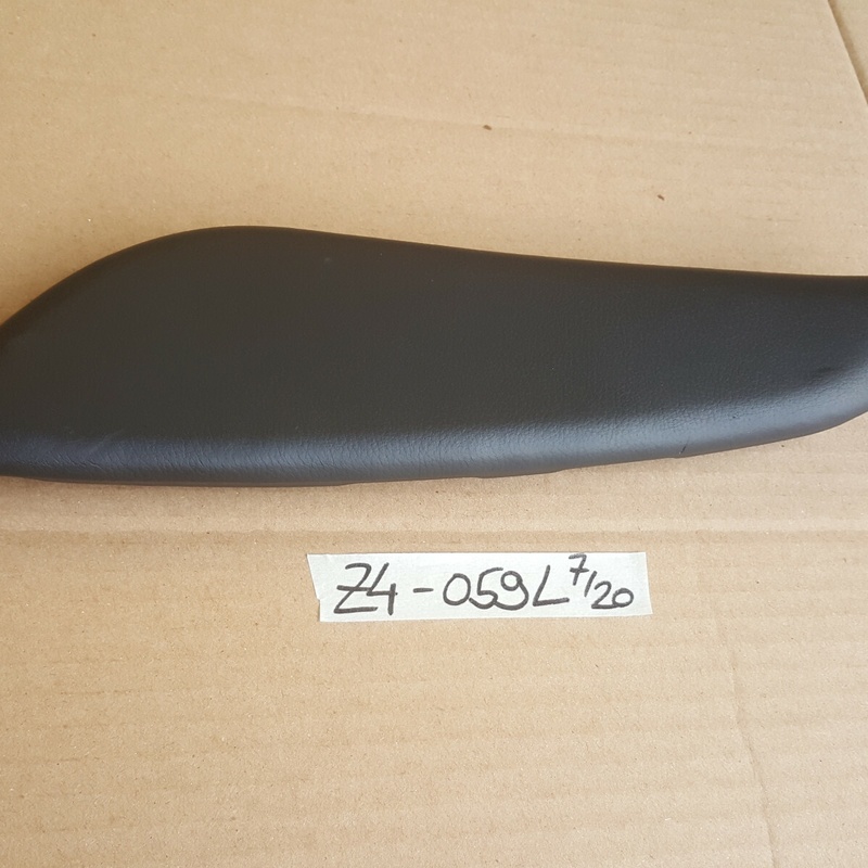 BMW Z4 E85 E86 Mittelkonsole Verkleidung Leder Blende links Kniepad 7026215