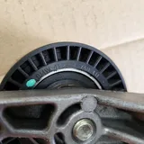 BMW E34 E36  Umlenkhebel für Riemenscheibe 1247052  mit Spannrolle 1748131