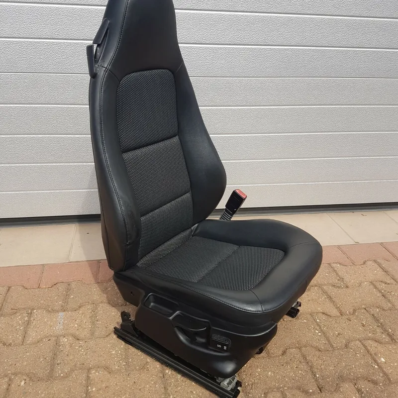 BMW Z3 Roadster Facelift Bei Fahrer Sitz Leder schwarz RECHTS  Gestell  Motor