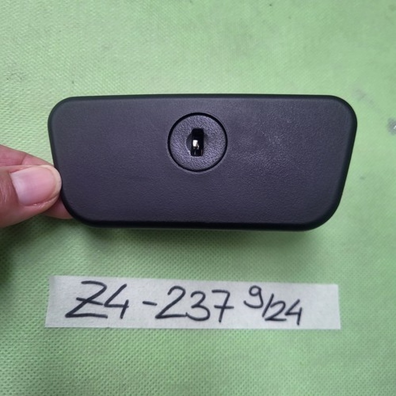 BMW Z4 E85 E86 Handschuhfach Griff Schloss Verriegelung 7149237