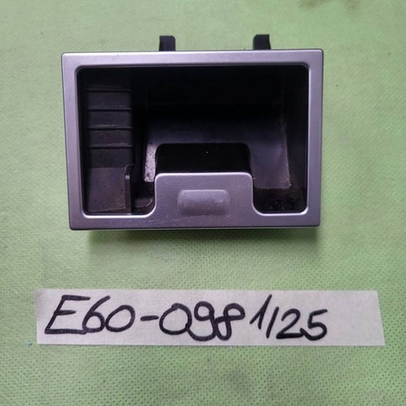 Ascher BMW E60 E61 Aschenbecher Einsatz 7034098 Ablage Fach Mittelkonsole
