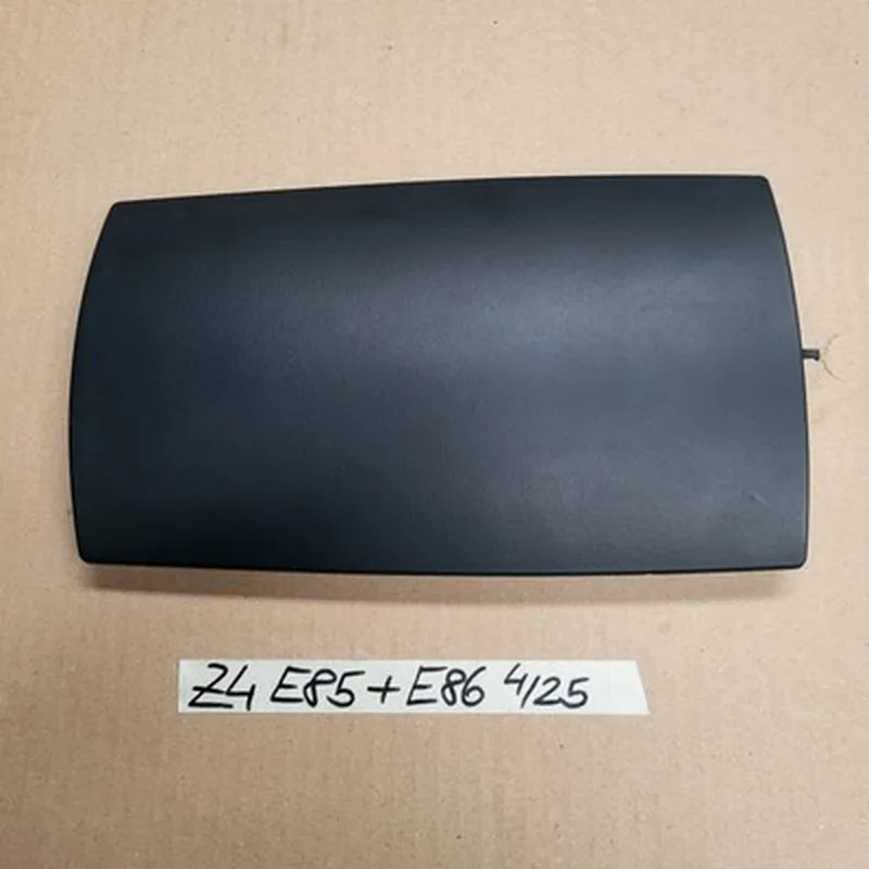 BMW Z4 E85 E86 Klappe Deckel Ablage  Mittelkonsole  HINTEN Schwarz Black 6978100