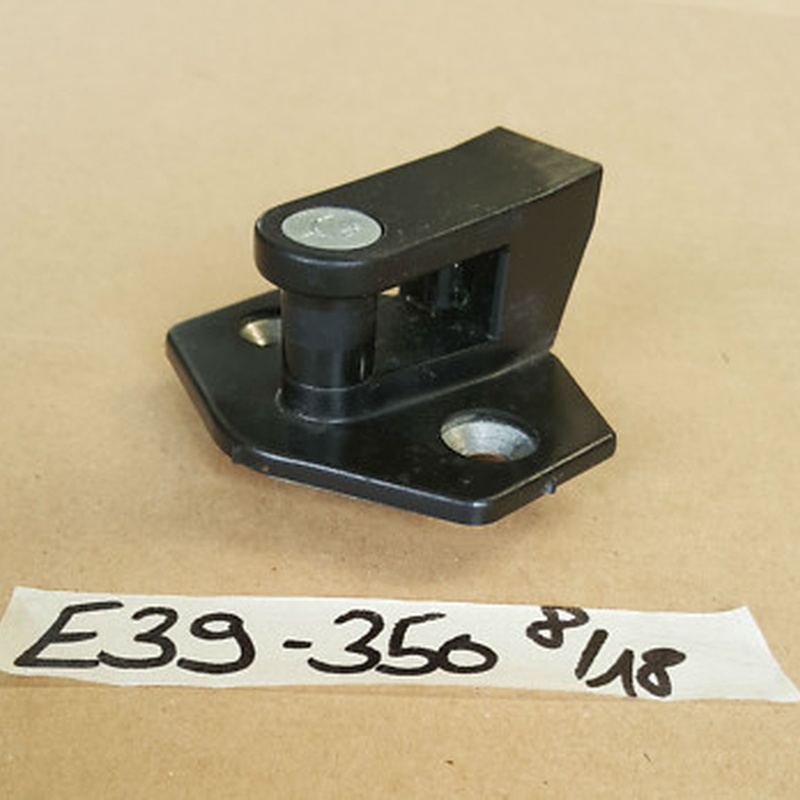 BMW E39 Tür Zapfen / Schliesszapfen / Schliess Keil / Schloss Zapfen 8176350