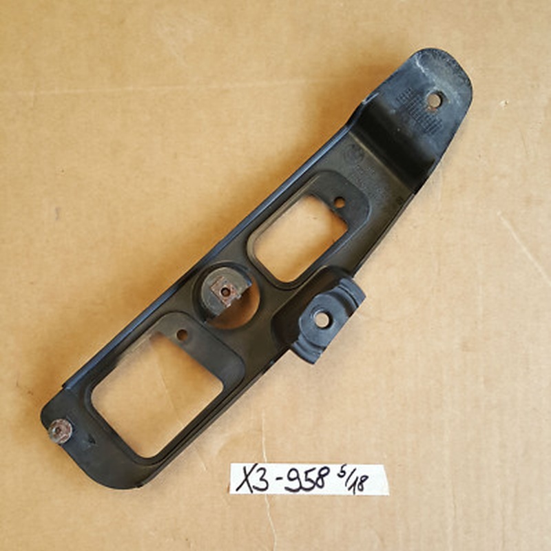 BMW X3 E83 Halter Stoßstange Aufnahme Stoßfänger hinten Stütze rechts 3400958