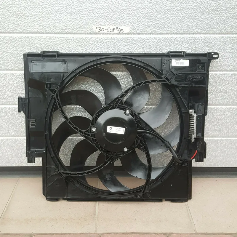 BMW F30 F31 F20 F21 Drucklüfter Motor Elektro Kühler Lüfter 7640508 Lüfterzarge 
