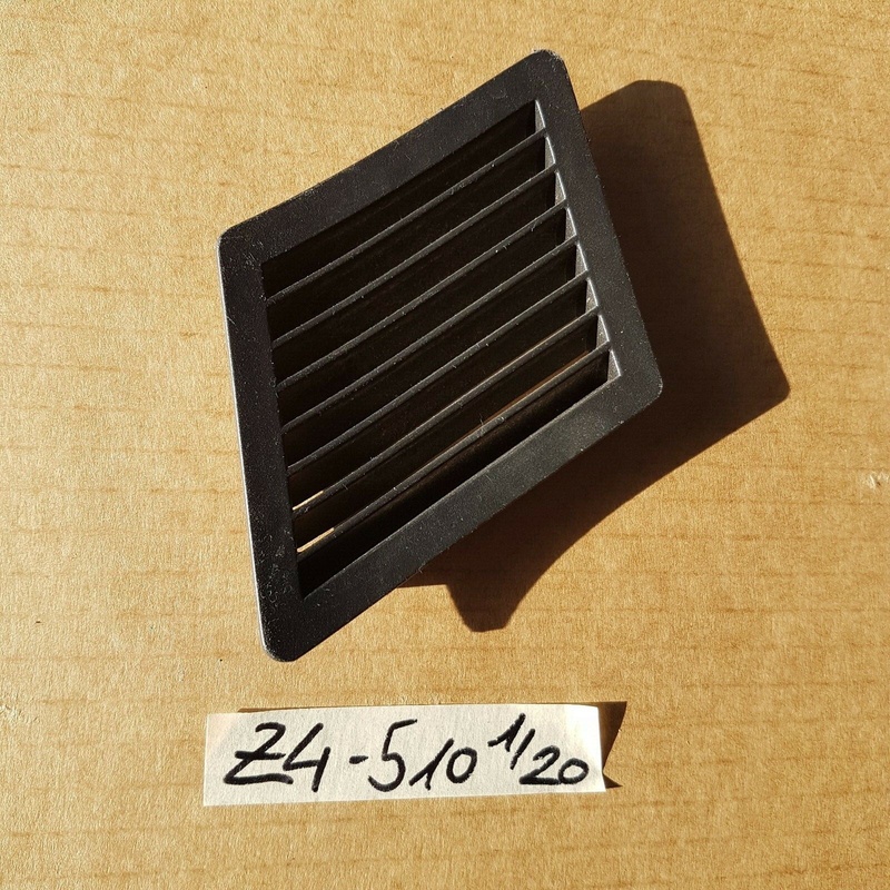 BMW Z4 E85 Verkleidung Gitter Abdeckung Blende hinten rechts 7036510 Schwarz