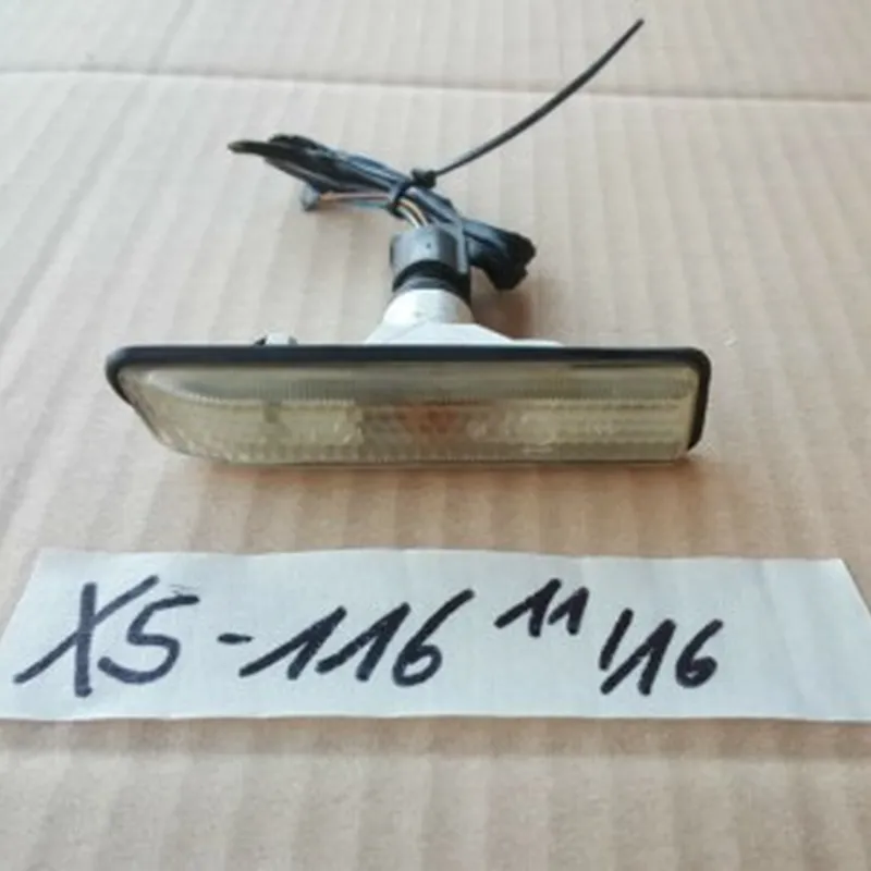 BMW X5 E53 Zusatzblinkleuchte Seiten Blinker  RECHTS weiss 