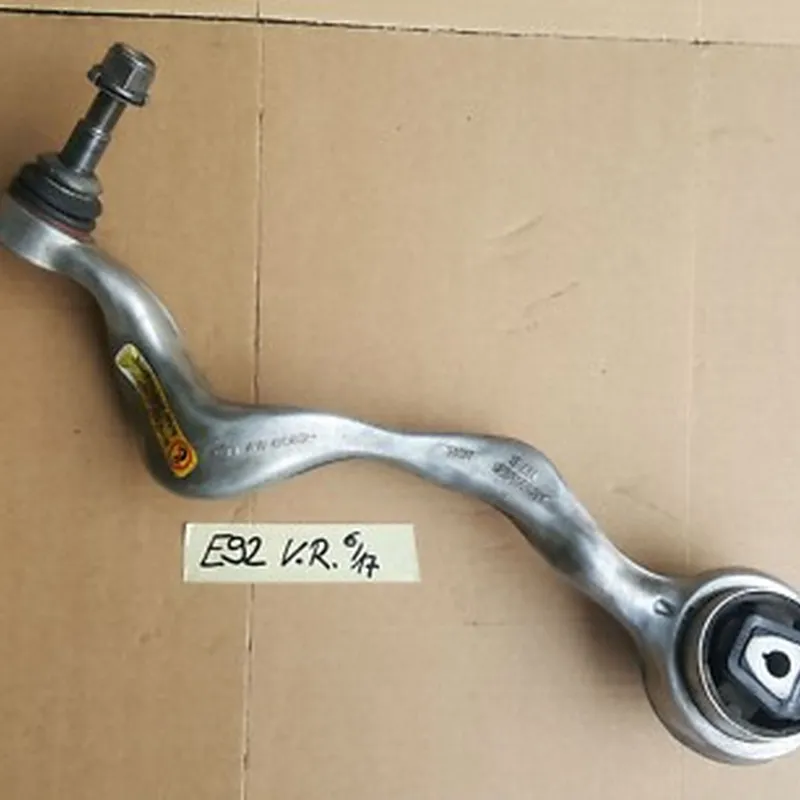 BMW E90 E91 E92 E93 E81 E82 E88 Zugstrebe mit Hydrolager VORNE RECHTS 6769798 