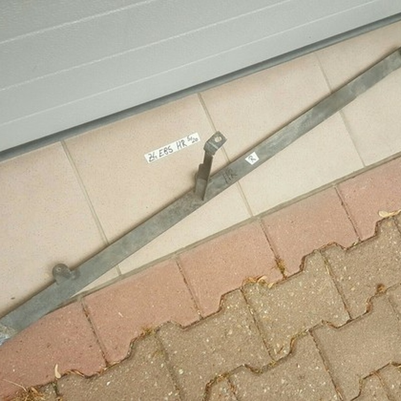 BMW Z4 E85 / E86 Torsionsstrebe Zugstrebe Versteifung Karosserie RECHTS  7159200