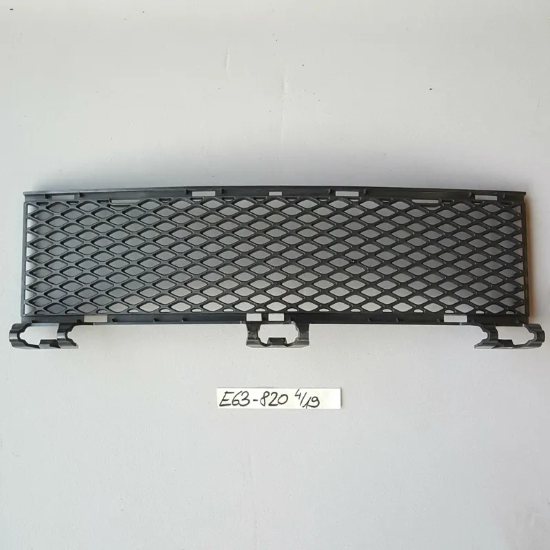 BMW 6er E63 E64 Gitter Stoßstange Verkleidung VORNE Mitte 7008820