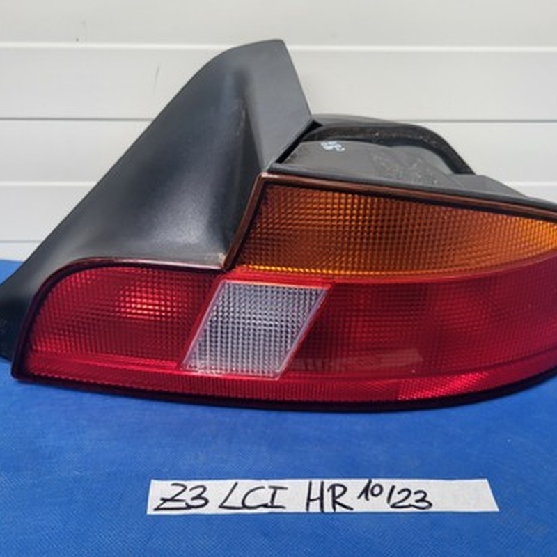 BMW Z3 Roadster Facelift Rückleuchte Rücklicht Bremslicht RECHTS 8379222