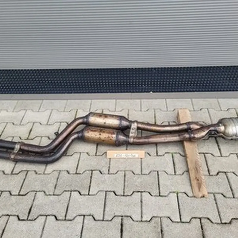 BMW E92 E92 Auspuff N53 Mittelschalldämpfer 7553120 Katalysator 7570374 ABHOLUNG