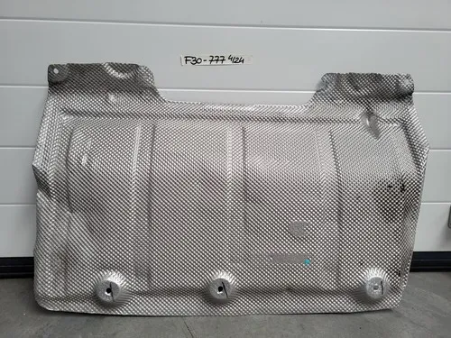 BMW F30 F31 F35 F80 F32 F33 Hitzeblech Wärmeisolierung Nachschalldämpfer 7241777