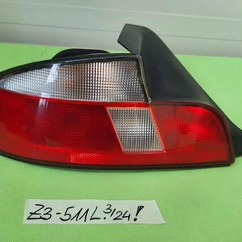 BMW Z3 Roadster Rückleuchte Rücklicht Bremslicht 8384511 HINTEN LINKS rot weiss