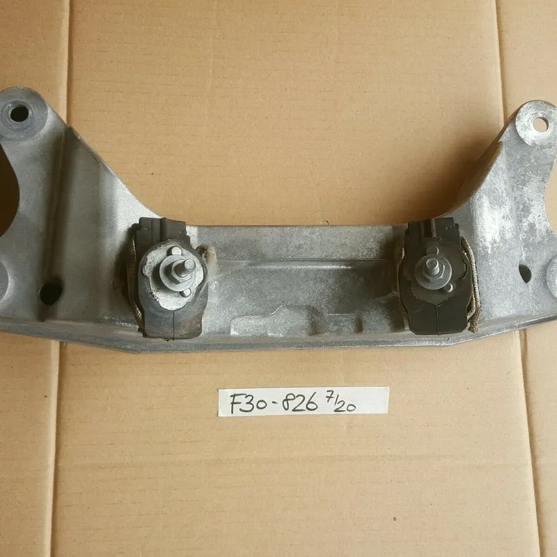 BMW F20 F21  114i 116i  F30 F31 F35 Getriebeträger 6788826 Getriebe Halter 316i