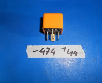 BMW E30 Limousine Relais 1376474 – Bild 1