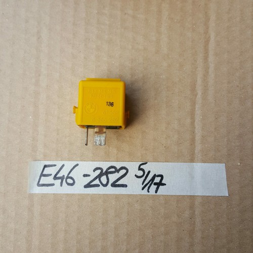 BMW E46 Verbindungsstecker / Relais gold gelb  hinter Handschuhkasten 8366282 – Bild 1