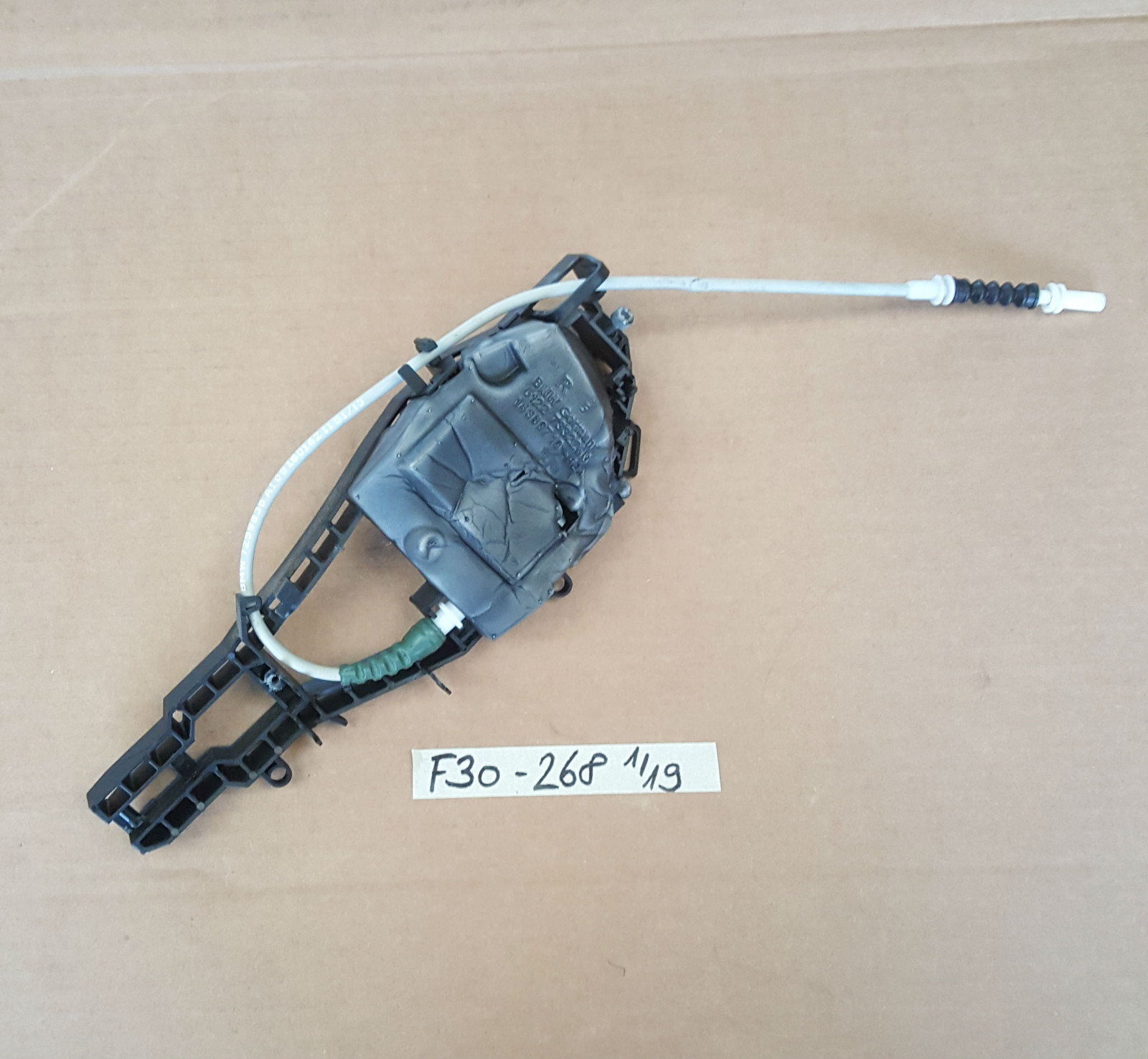 BMW F30  F31  F35  F80 Tür Griff Träger Aussen Rahmen hinten rechts  7332268 – Bild 2