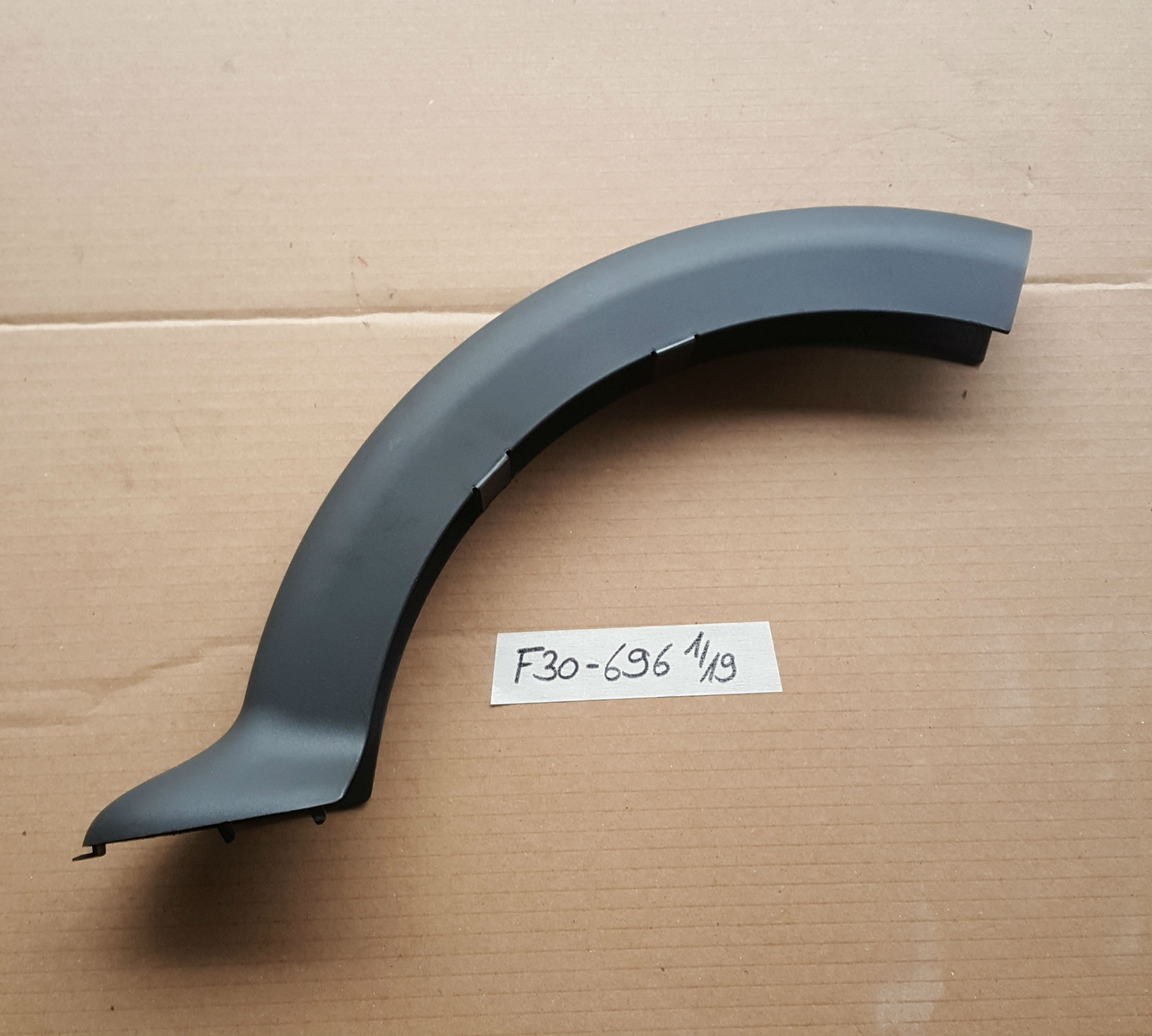 BMW F30 F35 F80 F32 F82 Verkleidung Scharnier Heckklappe HINTEN RECHTS 7255696 – Bild 1