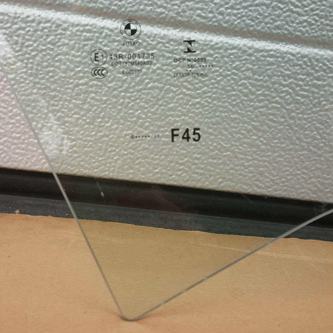 BMW 2er F45 Active Tourer Seiten Glas Scheibe Beifahrer Tür VORNE RECHTS