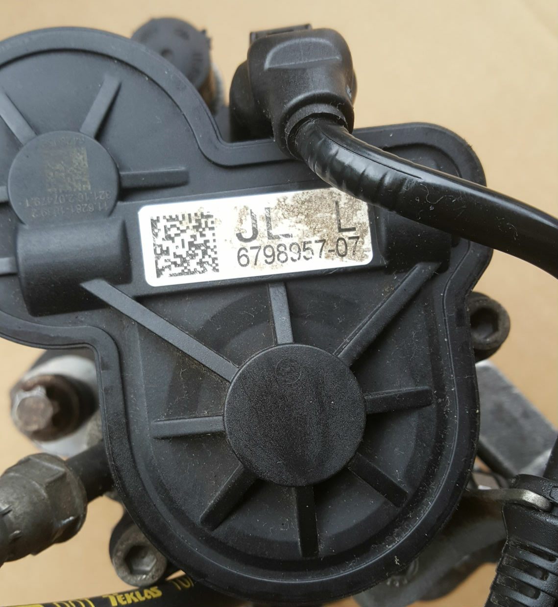 BMW 2er F45 F46 X1 F48 Bremssattel Aktor Stellmotor Parkbremse HINTEN LINKS – Bild 3