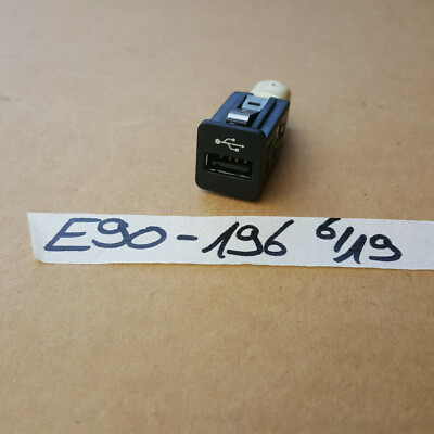BMW E82 E87 E90 E91 E92 E60 E61 E63 F07 F10 F11 F12 X1 X3 X5 USB Buchse 9167196 – Bild 1