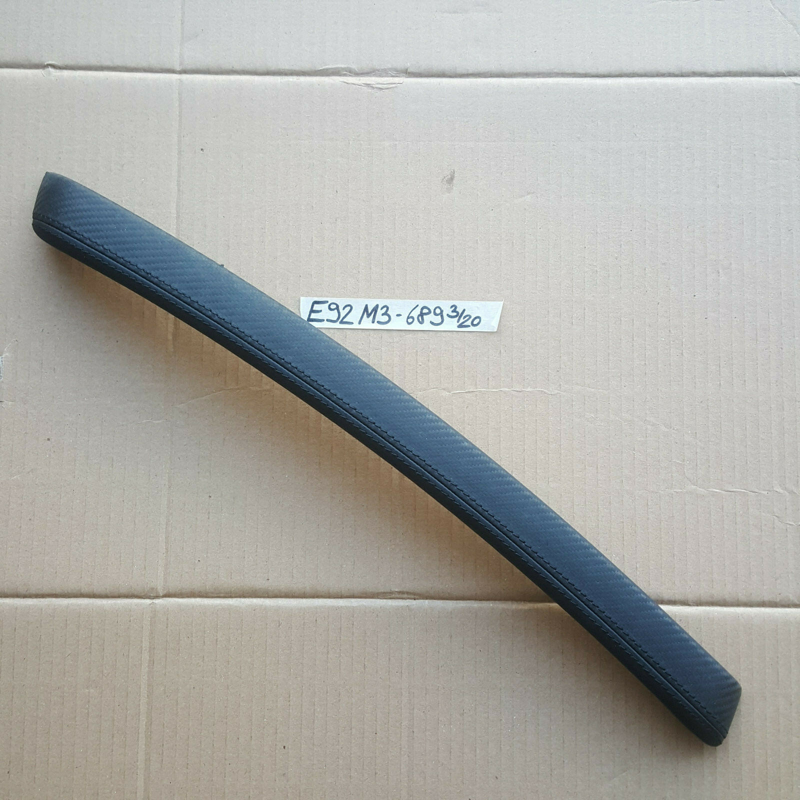 BMW E92 M3 Dekorleiste Zier Leiste Leder Carbon Seitenverkleidung LINKS 8036689 – Bild 1
