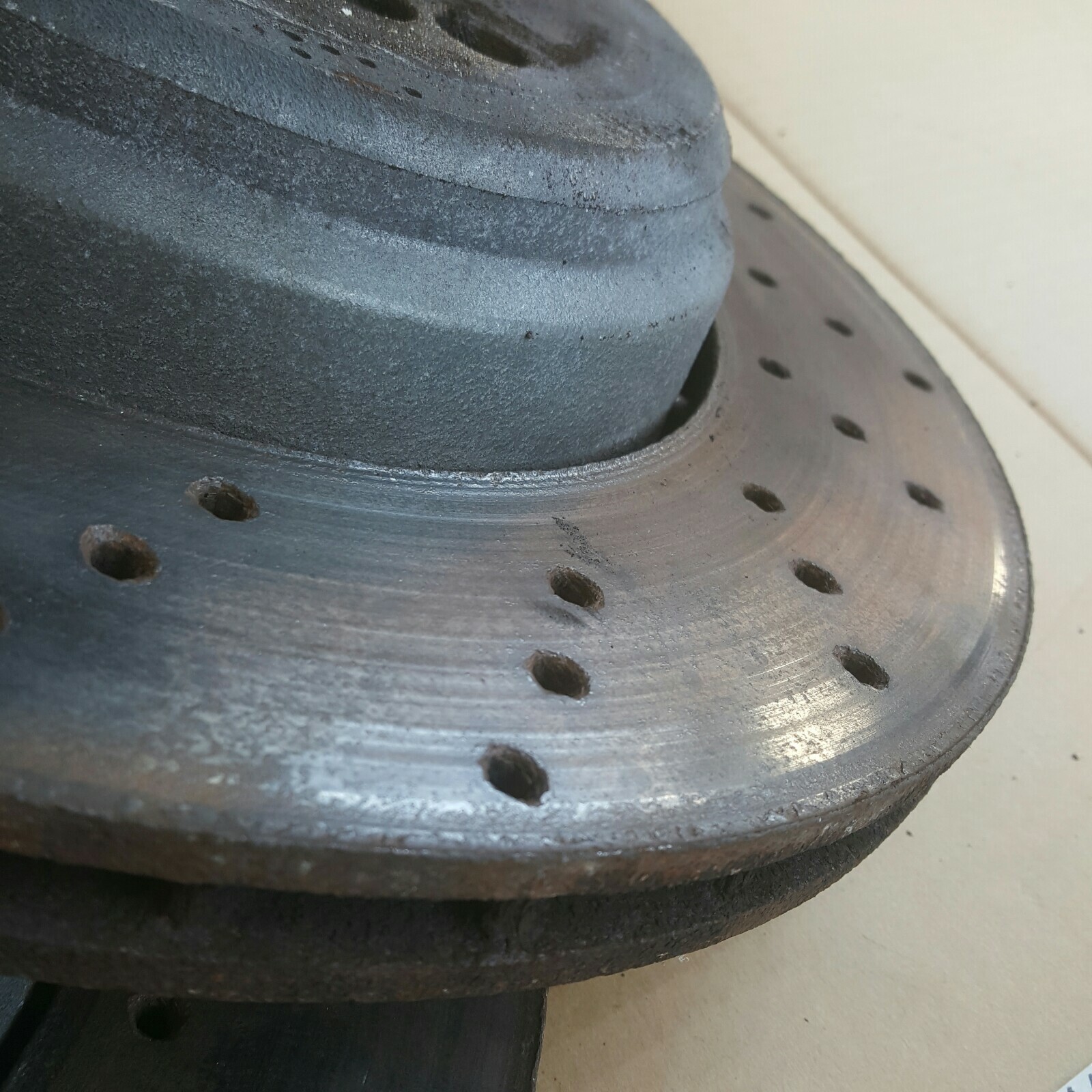 BMW E90 E92 E93 M3 Bremsscheiben Bremsscheibe belüftet HINTEN rechts + links – Bild 4