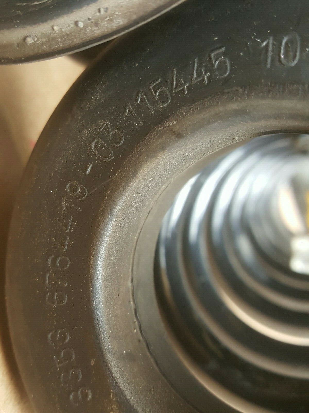 BMW F30 Spiral Schrauben Tonnen Feder für 316i Fahrwerk HINTEN links rechts – Bild 2