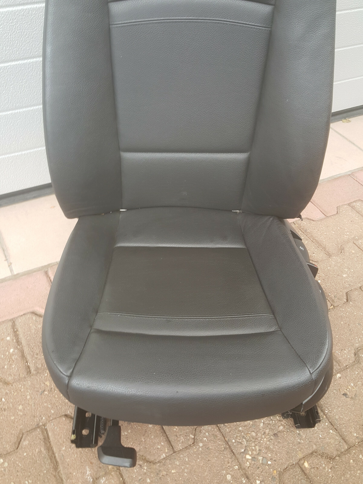 BMW E92 E93 Fahrer Sitz manuell Leder Dakota schwarz Gestell + Schiene + Airbag – Bild 6