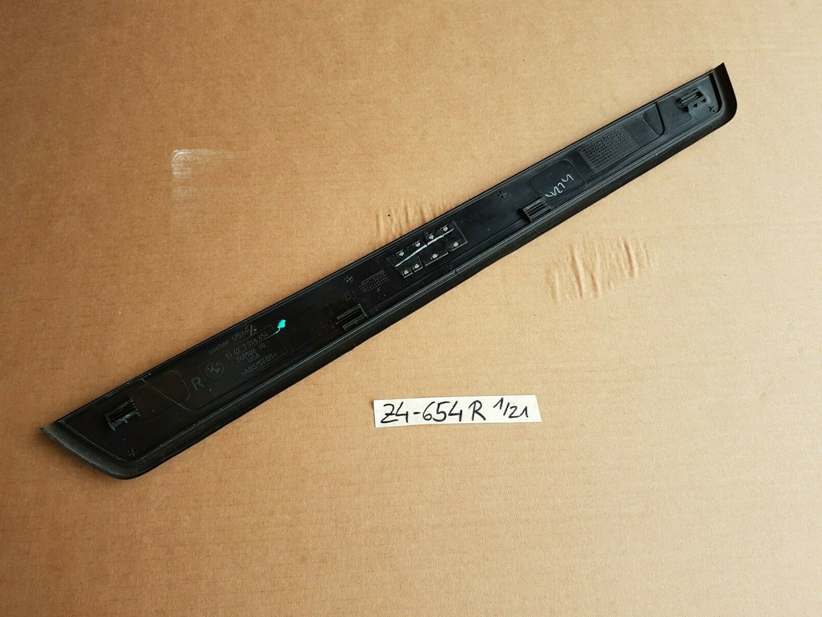 BMW Z4 E85 Blende Leiste Einstieg Einstiegsleiste RECHTS 7016654 Riss im Gummi – Bild 3