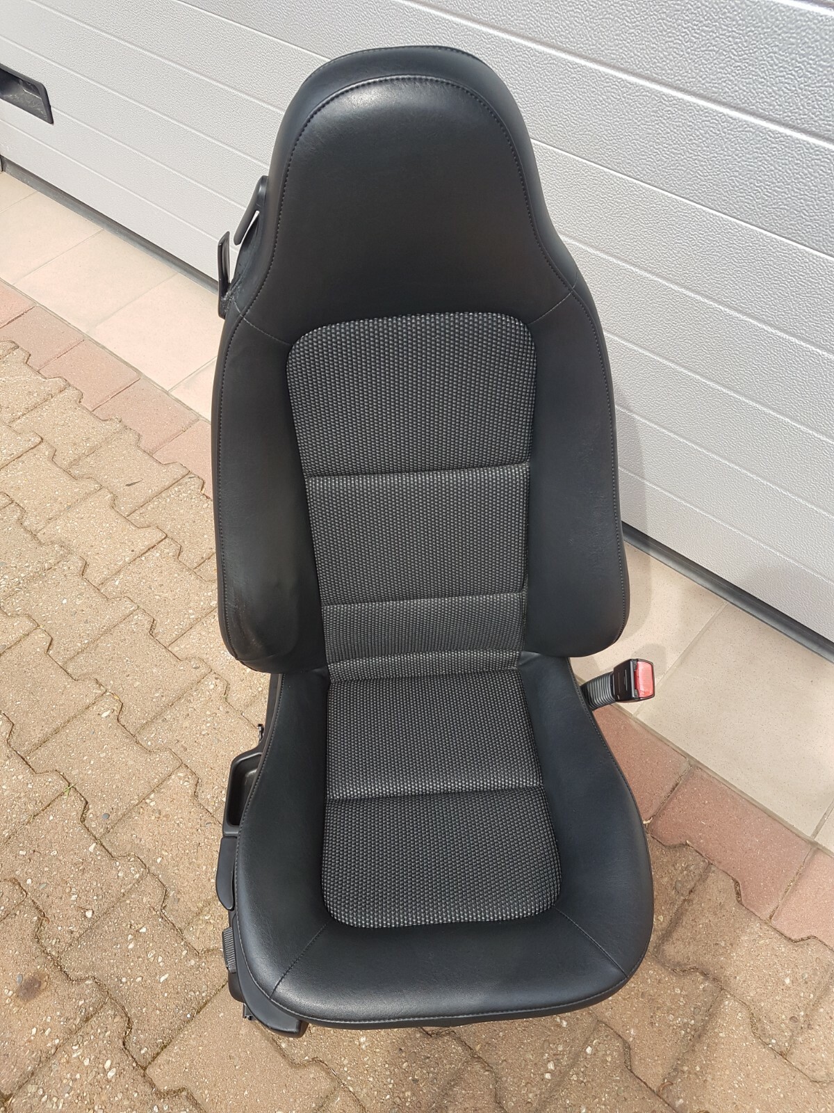 BMW Z3 Roadster Facelift Bei Fahrer Sitz Leder schwarz RECHTS  Gestell  Motor – Bild 4