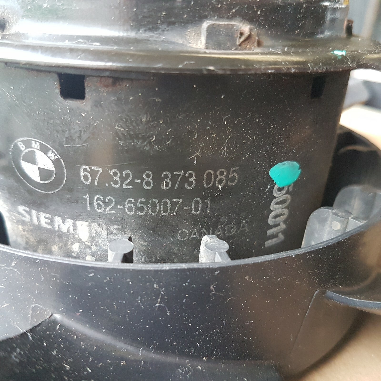 BMW 3er E36 4 Zylinder Motor vom Zusatz Lüfter Sauglüfter  8373085 – Bild 3