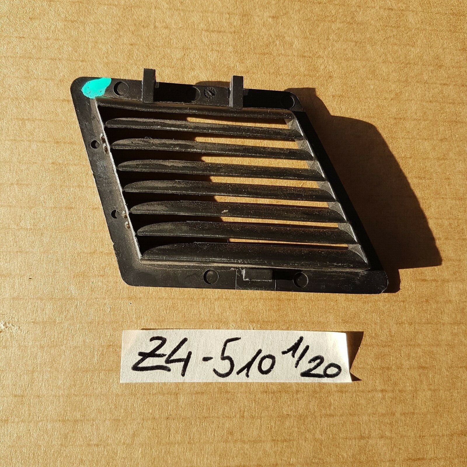 BMW Z4 E85 Verkleidung Gitter Abdeckung Blende hinten rechts 7036510 Schwarz – Bild 2